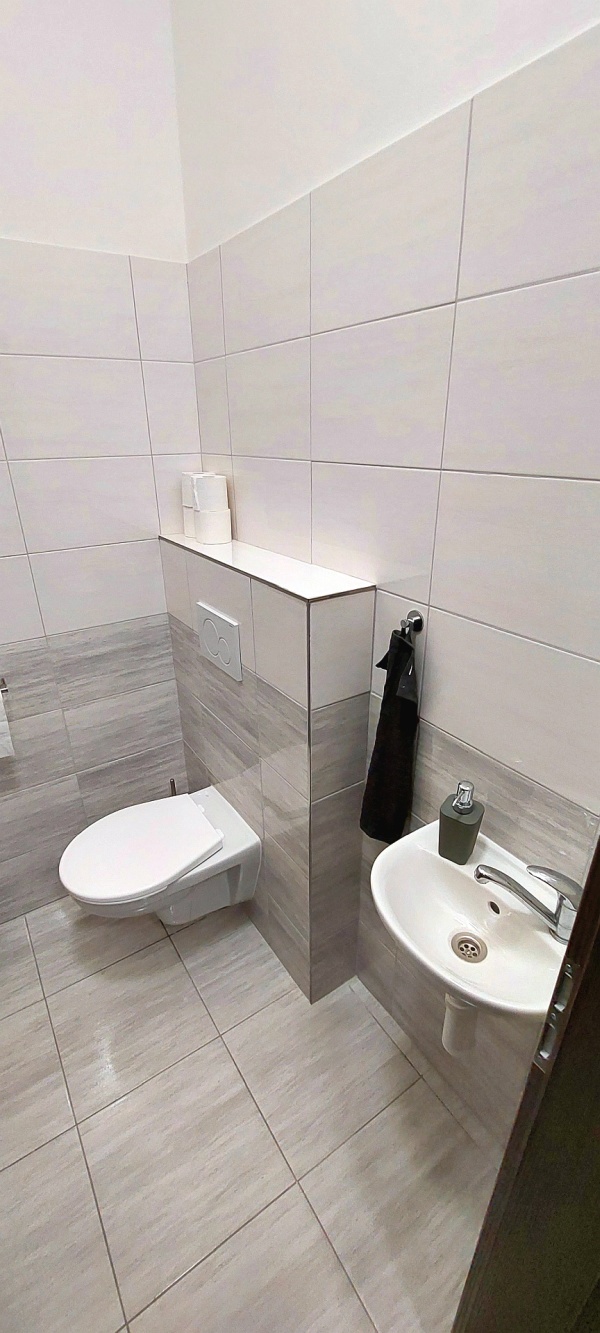 images/fotky/velky-apartman/velky-apartman-6.jpg#joomlaImage://local-images/fotky/velky-apartman/velky-apartman-6.jpg?width=600&height=1333